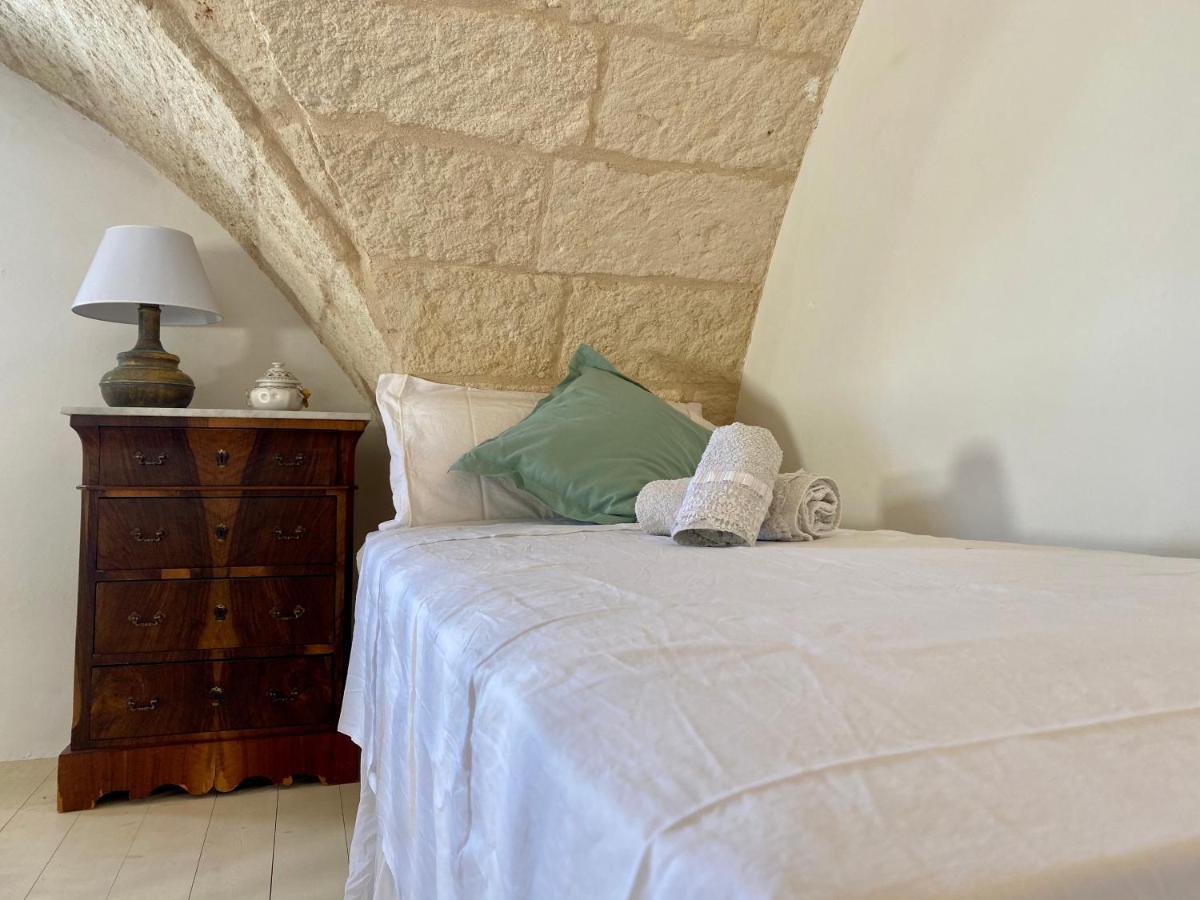 Ca Strignano Suite, Typical House كاسترينيانو دل كابو المظهر الخارجي الصورة