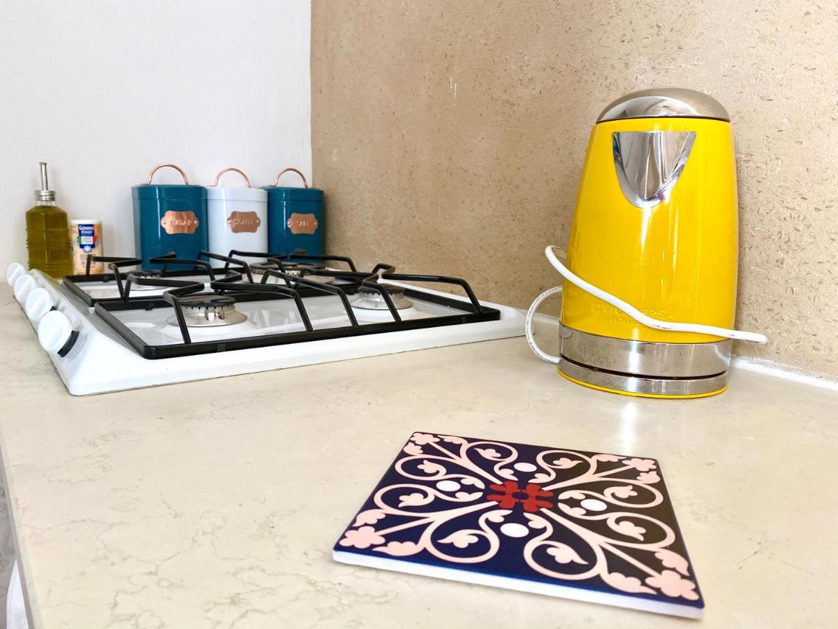 Ca Strignano Suite, Typical House كاسترينيانو دل كابو المظهر الخارجي الصورة